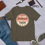 2_246 - To lead people, walk behind them - Short-sleeve unisex t-shirt