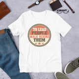 2_246 - To lead people, walk behind them - Short-sleeve unisex t-shirt