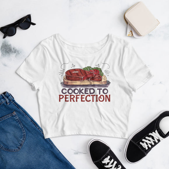 3_219 - Cooked to perfection - Women’s Crop Tee