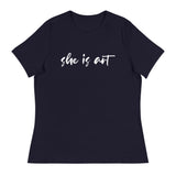 "She is art" - Women's Relaxed T-Shirt