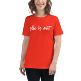 "She is art" - Women's Relaxed T-Shirt